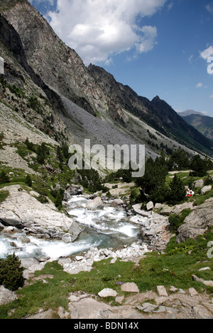 Das Tal über den Port d ' Espagne in Le Parc National Des Pyrenäen in Frankreich Stockfoto