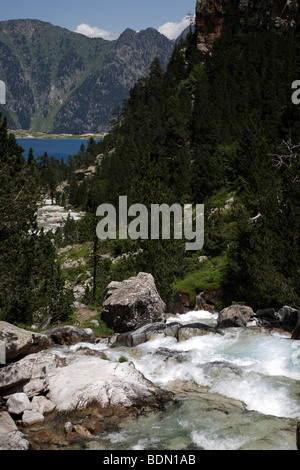 Das Tal über den Port d ' Espagne in Le Parc National Des Pyrenäen in Frankreich Stockfoto