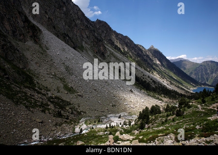 Das Tal über den Port d ' Espagne in Le Parc National Des Pyrenäen in Frankreich Stockfoto