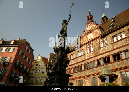 Poseidon-Brunnen und Fassade des historischen Rathauses, Tübingen, Baden-Württemberg, Deutschland, Europa Stockfoto