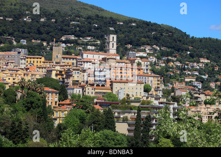 Überblick über die mittelalterliche mediterrane Stadt Grasse Stockfoto