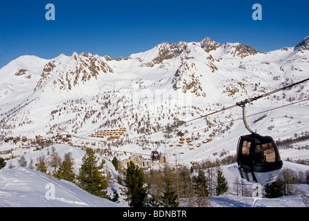 Die Skistation Isola 2000 in den südlichen französischen Alpen Stockfoto