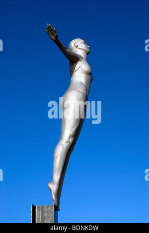 Die Tauchen Belle Statue auf dem Pier in Scarborough, Yorkshire, England Stockfoto