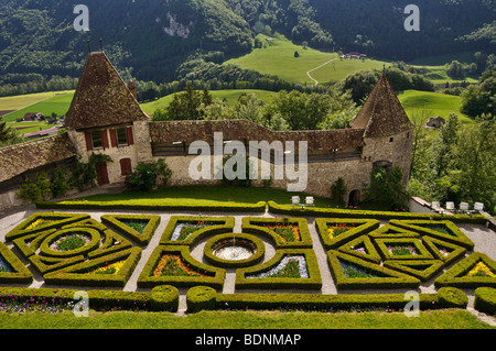 Garten im Schloss Gruyères, Schweiz Stockfoto