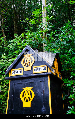 AA-Box, Teufelsbrücke, Wales Stockfoto