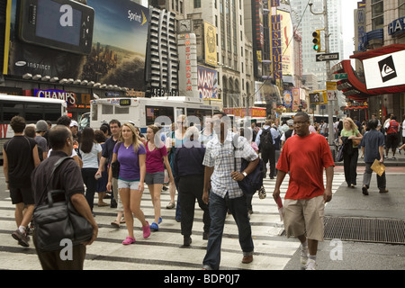 Times Square Gegend in Midtown Manhattan an der 7th Avenue und 42nd Street. Stockfoto