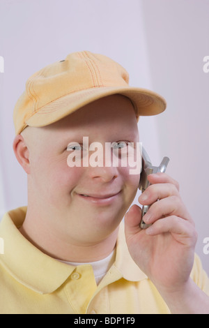 Telefonieren mit einem Handy man Stockfoto