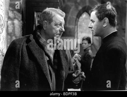 Maigret et l ' Affaire Saint Fiacre Jahr: 1959-Regie: Jean Delannoy Jean Gabin Stockfoto