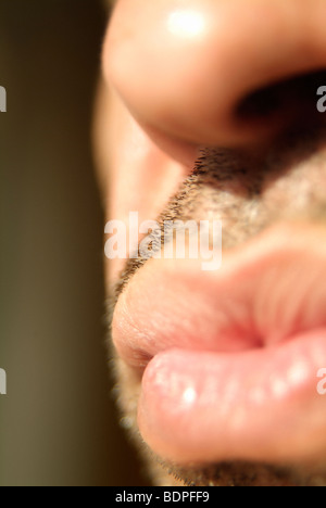 Detail eines Mannes Lippen Stockfoto