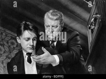 Maigret et l ' Affaire Saint Fiacre Jahr: 1959-Regie: Jean Delannoy Serge Rousseau, Jean Gabin Stockfoto