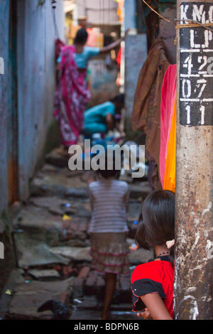 Gasse in einem Slum in Kolcata Indien Stockfoto