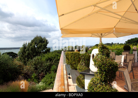 Terrasse mit Blick auf Sandbänken in Poole Stockfoto