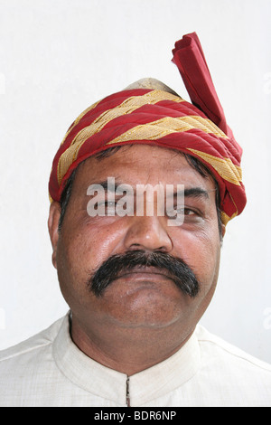 Porträt der Portier im Hotel Senator In Kolkatta, Indien Stockfoto