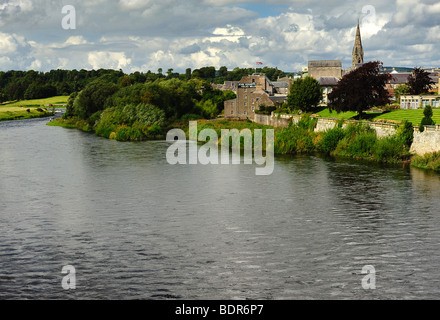 Junction Pool auf dem Fluss Tweed in Kelso, Schottland, Vereinigtes Königreich Stockfoto