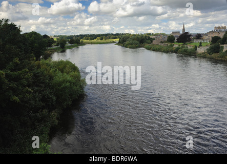 Junction Pool auf dem Fluss Tweed in Kelso, Schottland, Vereinigtes Königreich Stockfoto