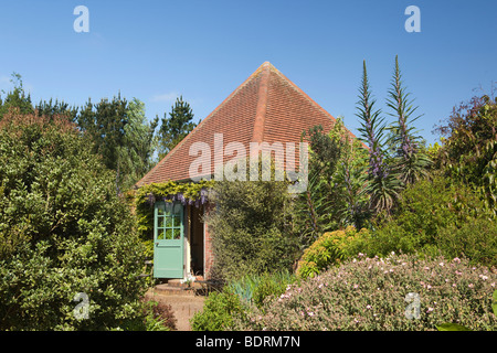 Norfolk, East Ruston, Old Vicarage Garden, Reihenhaus mediterranen Garten Stockfoto