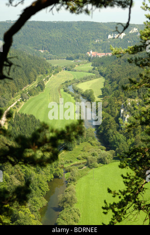 Blick vom Knopfmacherfelsen (Knopfmacher Felsen), Naturpark obere Donau, Donaubergland, Baden-Württemberg, Deutschland, Europa Stockfoto