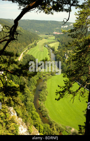 Blick vom Knopfmacherfelsen (Knopfmacher Felsen), Naturpark obere Donau, Donaubergland, Baden-Württemberg, Deutschland, Europa Stockfoto