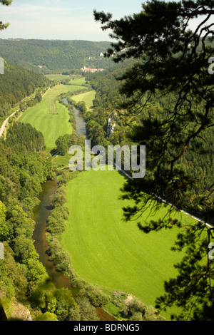 Blick vom Knopfmacherfelsen (Knopfmacher Felsen), Naturpark obere Donau, Donaubergland, Baden-Württemberg, Deutschland, Europa Stockfoto