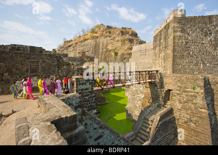 Zugbrücke führt zur Zitadelle von einer Festung in Daulatabad nahe Aurangabad, Indien Stockfoto