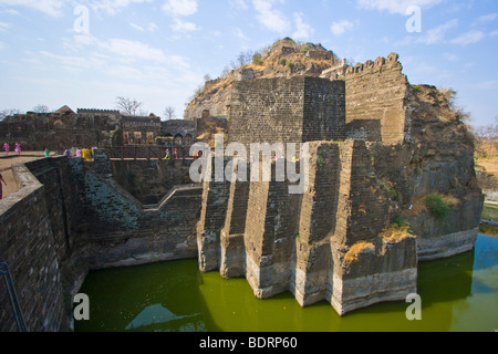 Zugbrücke führt zur Zitadelle von einer Festung in Daulatabad nahe Aurangabad, Indien Stockfoto