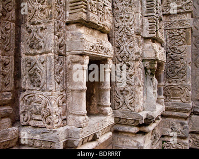 Close-up Stein arbeiten, Sikhara Turm, Bhansi / Bansi Gopal (AKA Rada Krisna / Krishna) Tempel. Chamba, Himachal Pradesh. Indien. Stockfoto