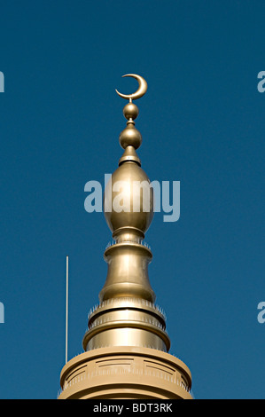 Wolverhampton-Moschee und Minarett Türme an einem sonnigen Tag Stockfoto