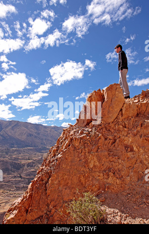 Teenager auf einen Abenteuerurlaub in Peru in Colca Canyon Stockfoto