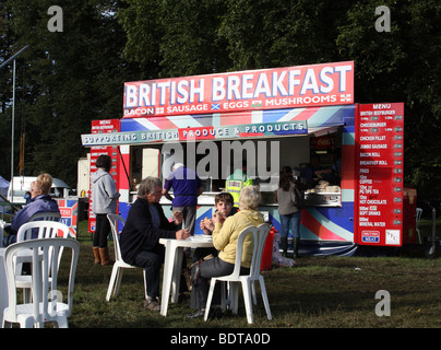 Ein catering Anhänger bei einem U.K Outdoor-Event. Stockfoto