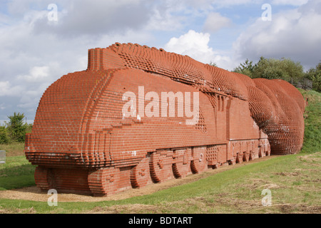 "Brick" scuplture der Lner Klasse E4 "allard" von David Mach, Darlington, County Durham Stockfoto