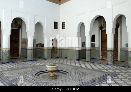 Innenhof und Brunnen Dar Si sagte Palast oder Riad (c19th) Marrakesch Marokko Stockfoto