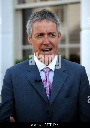 Schauspieler Komiker Schriftsteller und TV Moderatorin Griff Rhys Jones spricht in Brighton 2009 Stockfoto