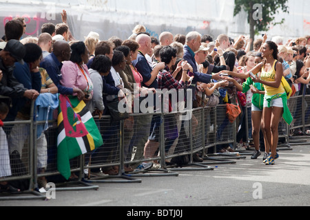 Andrang an den Notting Hill Carnival in London Stockfoto