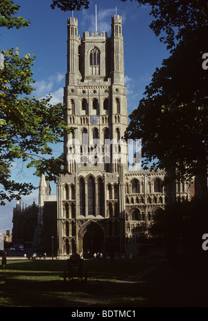 Der West Turm von Ely Kathedrale in Ely, Cambridgeshire, England Stockfoto