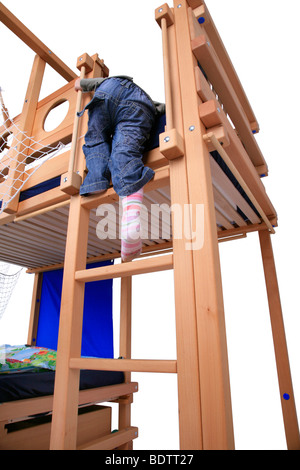 Abstieg von Billi-Bolli Hochbett Kind Stockfoto