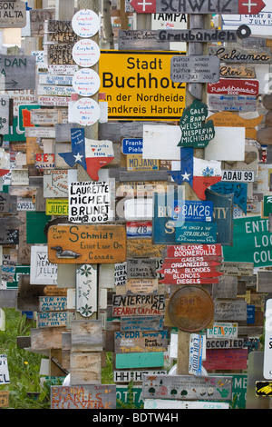 Schilderwald in Watson / Sign Wald in Watson / Alaska Highway - Canada Stockfoto