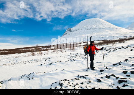 Skitouren in Akka-Massivs, Lappland, Schweden Stockfoto