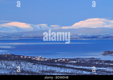 Blick Auf Abisko bin sehen, Tornetraesk, Lappland, Norrbotten, Schweden, Absiko an der See Tornestraesk, Lappland, Schweden anschauen Stockfoto