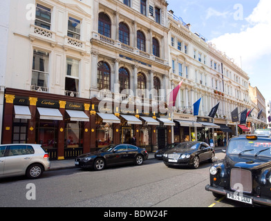 Cartier Schmuck im neuen Bond Street Mayfair London England Stockfoto