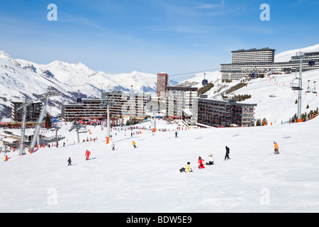 Les Menuires Skigebiet (1800m) in der Trois Vallées, Les Trois Vallees, Savoie, Alpen, Frankreich Stockfoto