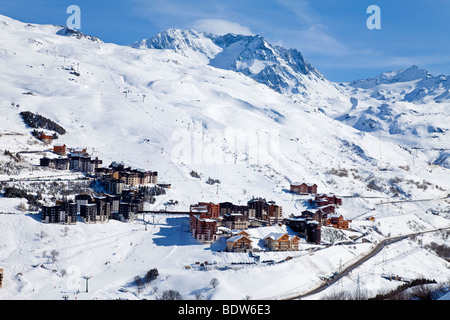 Les Menuires Skigebiet (1800m) in der Trois Vallées, Les Trois Vallees, Savoie, Alpen, Frankreich Stockfoto