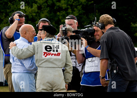 Sir Stirling Moss und Sir Jackie Stewart gemeinsam mit der Presse beim Goodwood Festival of Speed, Sussex, UK. Stockfoto