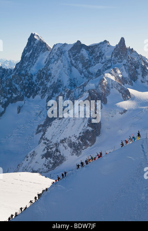 Vallee Blanche anständige, Aiguille du Midi Chamonix-Mont-Blanc, Französische Alpen, Haute Savoie, Chamonix, Frankreich Stockfoto
