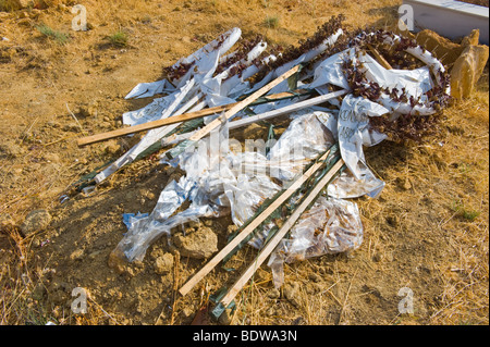 Den letzten Beerdigung im Friedhof von Ratzakli auf der griechischen Mittelmeer Insel von Kefalonia Griechenland GR Stockfoto