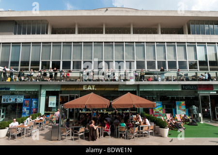 Cafés und Restaurants in der Royal Festival Hall, Southbank Centre, London, England, UK Stockfoto