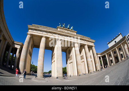 Das Brandenburger Tor, Pariser Platz quadratisch, Fisheye, Mitte Bezirk, Berlin, Deutschland, Europa Stockfoto