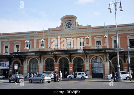 Railway Station, Barletta, Provinz Barletta-Andria-Trani, Apulien Region, Italien Stockfoto