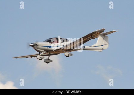 Diamond DA40 Diamond Star einmotorigen Licht Flugzeug im Flug Stockfoto