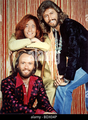 BEE GEES - UKpop Gruppe mit von oben Brüder Barry, Robin und Maurice Gibb etwa 1980 Stockfoto