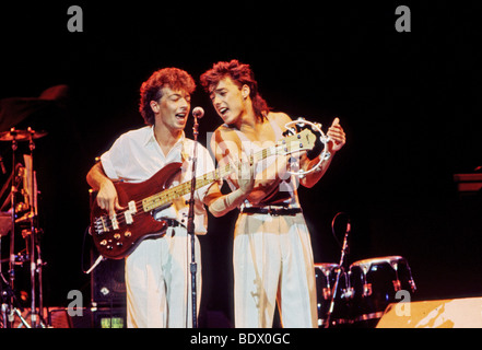 GO WEST - UK-pop-Gruppe im Jahre 1985 mit Peter Cox auf der rechten Seite und Richard Drummie Stockfoto